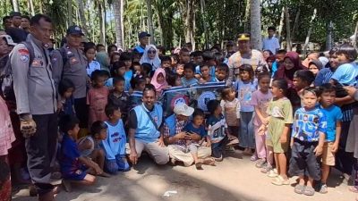 Post-Disaster Trauma Healing for Children in Nagari Maligi: Mining Entrepreneur Distributes 300 Goodie Bags