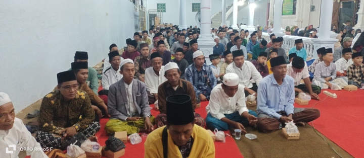 Great Commemoration (Haul Agung) of King Aryo Menak Senoyo: Parupuh Palace of Madura Preserves History, Tradition, and Islamic Spirit