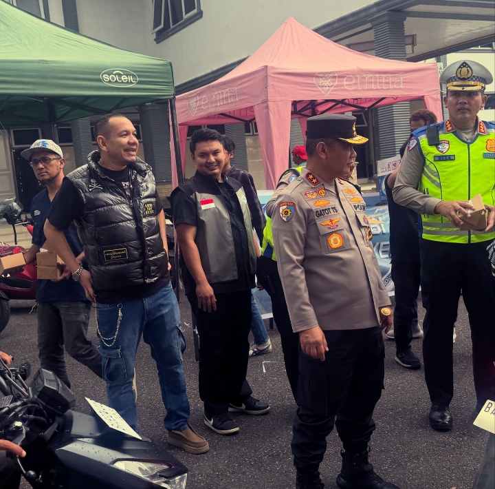 West Sumatra IMBI Holds Iftar Gathering and Ramadan Charity Event; Regional Police Chief Joins to Share Joy with Orphans