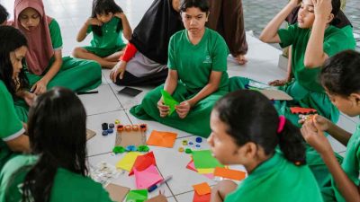 TOMS Indonesia Proves That Small Contributions Can Make a Big Difference for Children at the Foundation