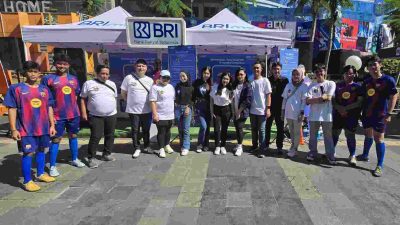 BRI KC Jakarta Sudirman 1 Launches Special Edition FC Barcelona Debit Card at Sudirman Car Free Day