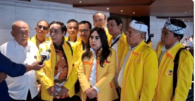 Neneng A Tutty Establishes and Leads the Berkarya Nusantara Party