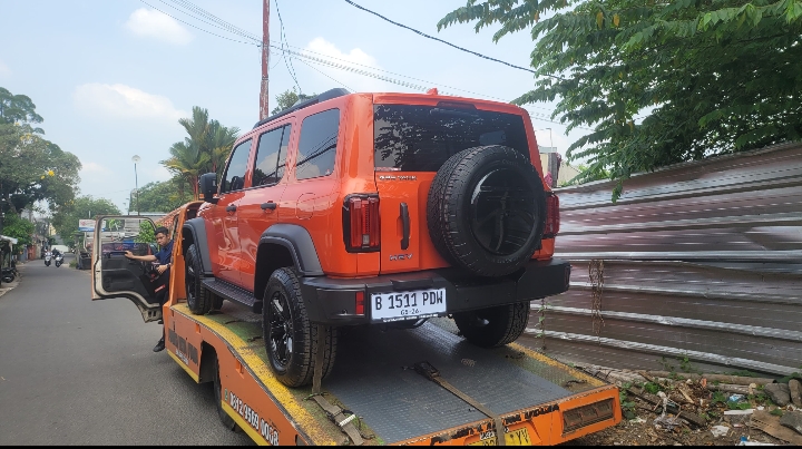 Alleged Embezzlement of Two Luxury Vehicles Reported to Polda Metro Jaya