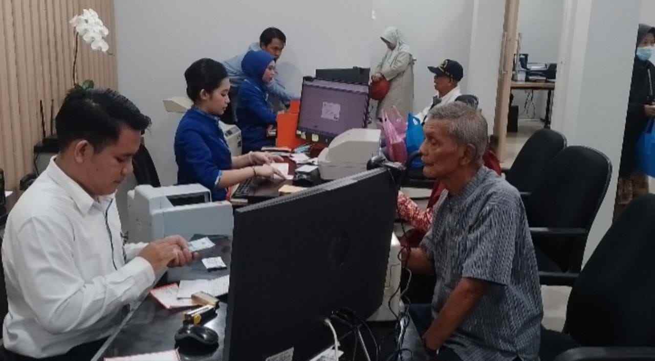 BRI BO Bekasi Holds Appreciation Event for Retired Customers, Strengthens Sustainable Services