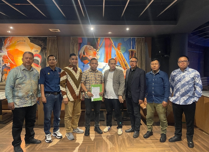 Official: Boy Nanang Wahyudi, SH Receives Mandate as Chairman of KAPMI West Kalimantan from Chairman General Muliansyah Abdurrahman